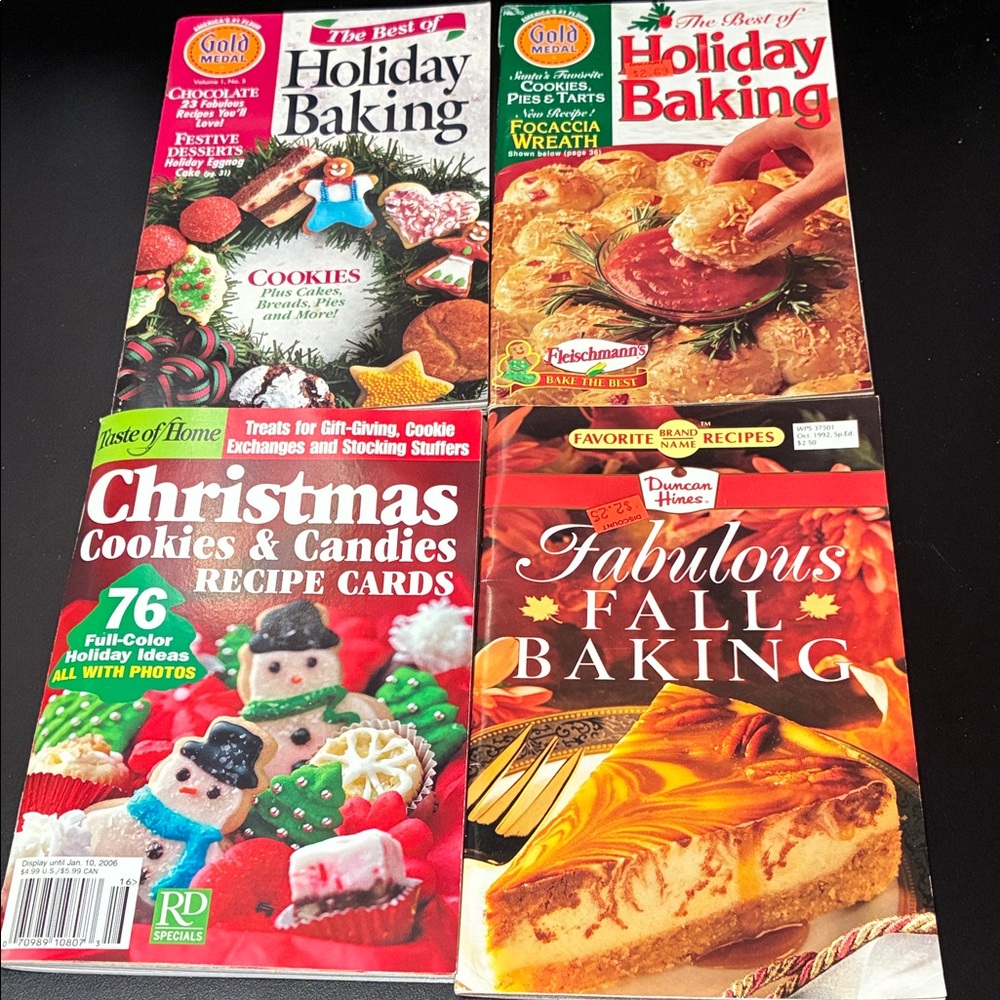 Vintage Holiday Baking Recipe cookBook Set